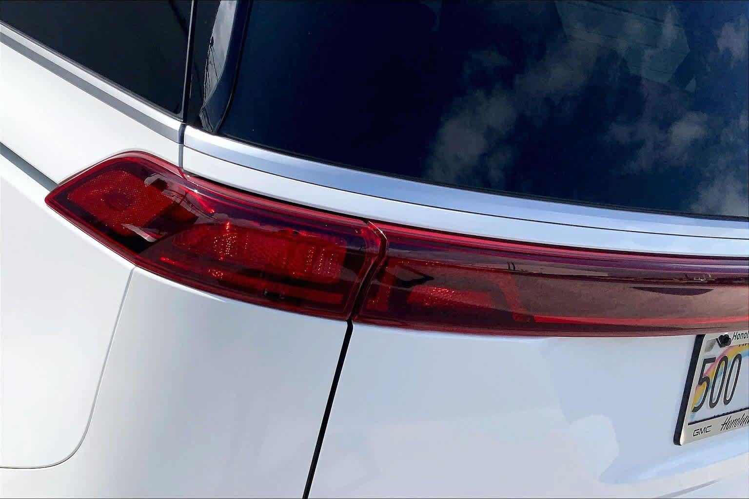 Used 2023 Kia Carnival EX FWD image 32