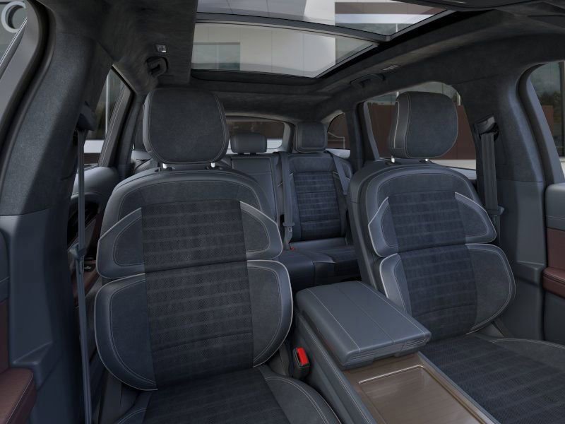 New 2026 Lincoln Nautilus Black Label w/ Jet Appearance Package image 11