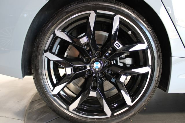Used 2026 BMW 330i xDrive Sedan AWD/4WD image 35