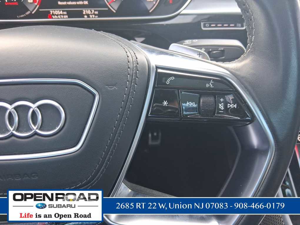 Used 2020 Audi S8 L w/ S8 Executive Package image 25