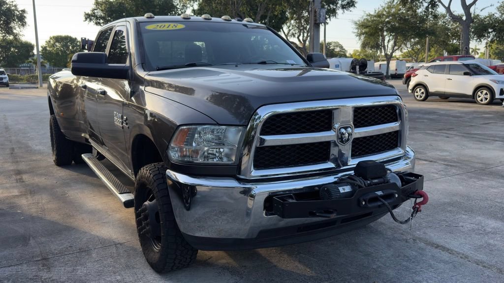 Used 2018 RAM 3500 SLT AWD/4WD image 5