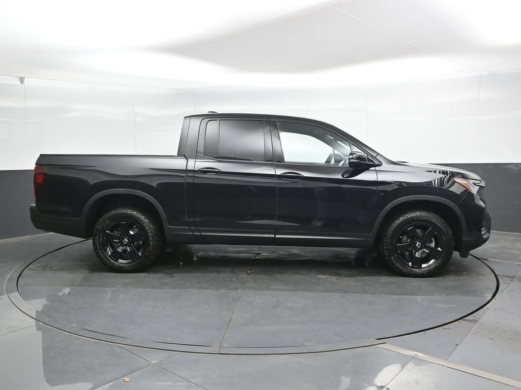 New 2026 Honda Ridgeline Black Edition image 3