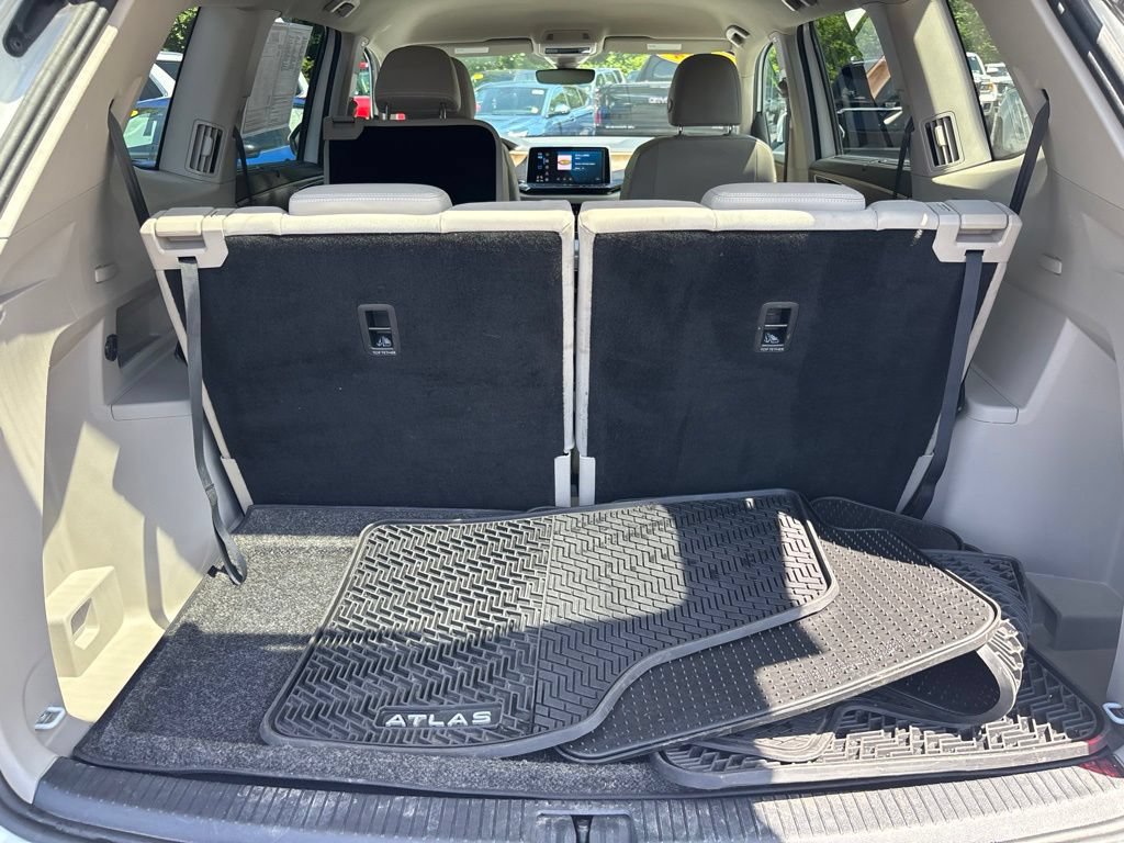 Used 2024 Volkswagen Atlas SE AWD/4WD image 13