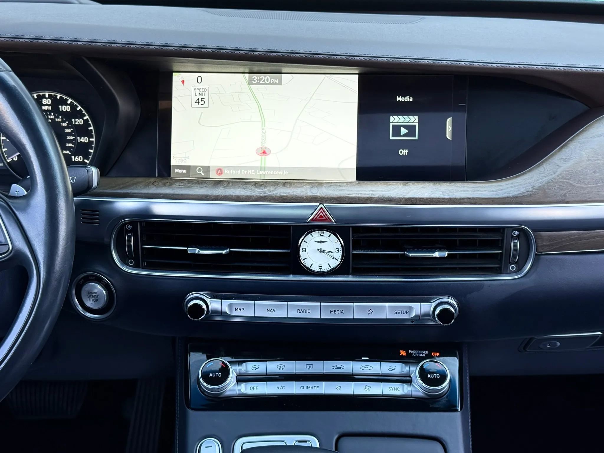 Used 2021 Genesis G90 5.0 Ultimate image 21