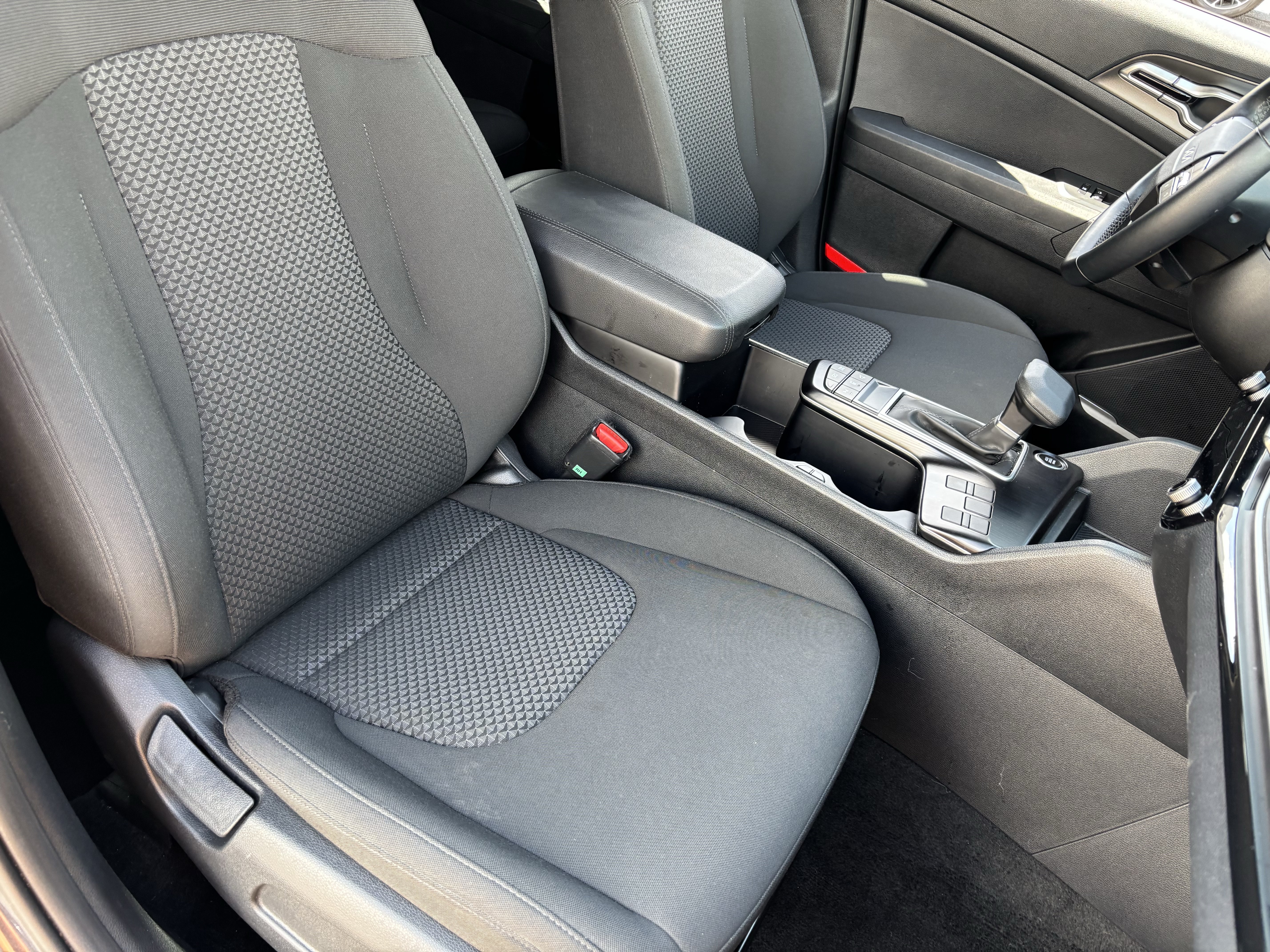 Certified 2026 Kia Sportage LX FWD image 8