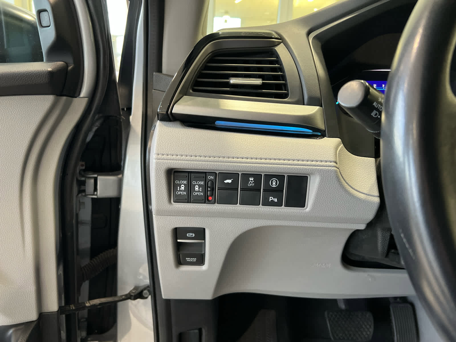 Used 2022 Honda Odyssey Touring image 28