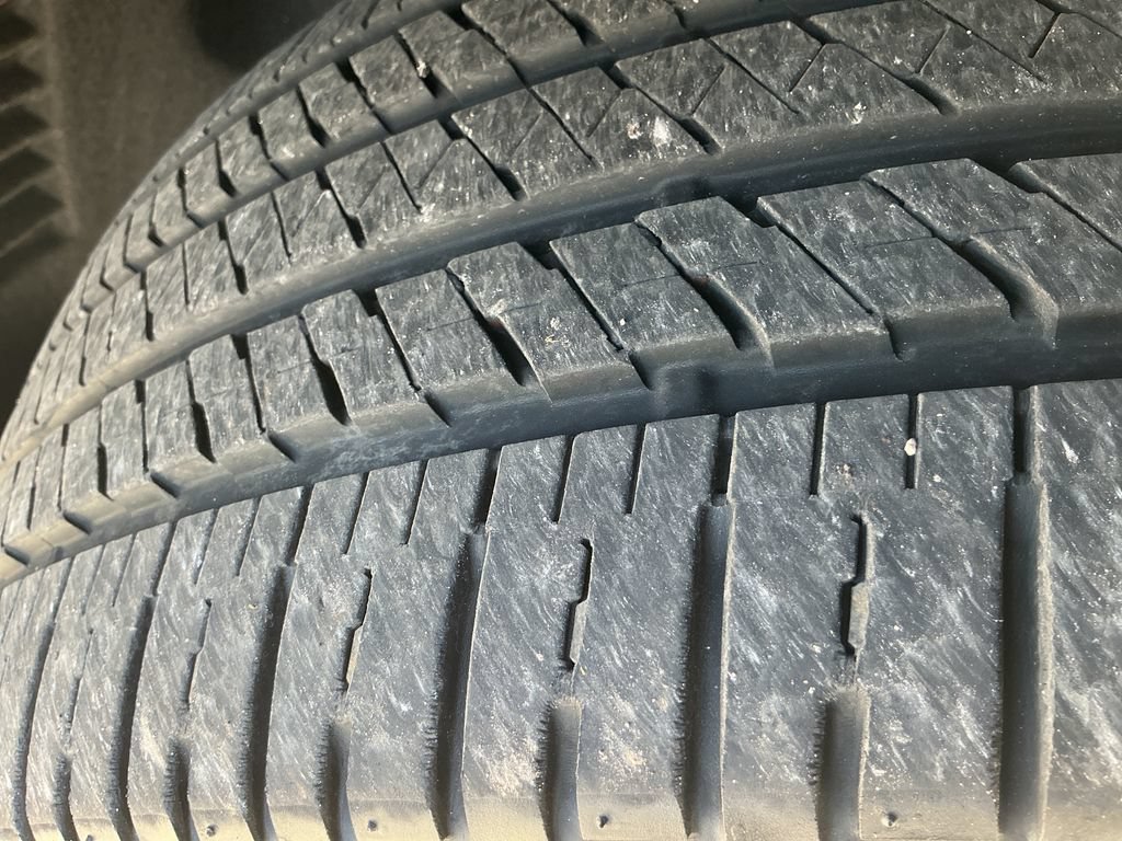 Certified 2023 Jeep Grand Cherokee Overland AWD/4WD image 32