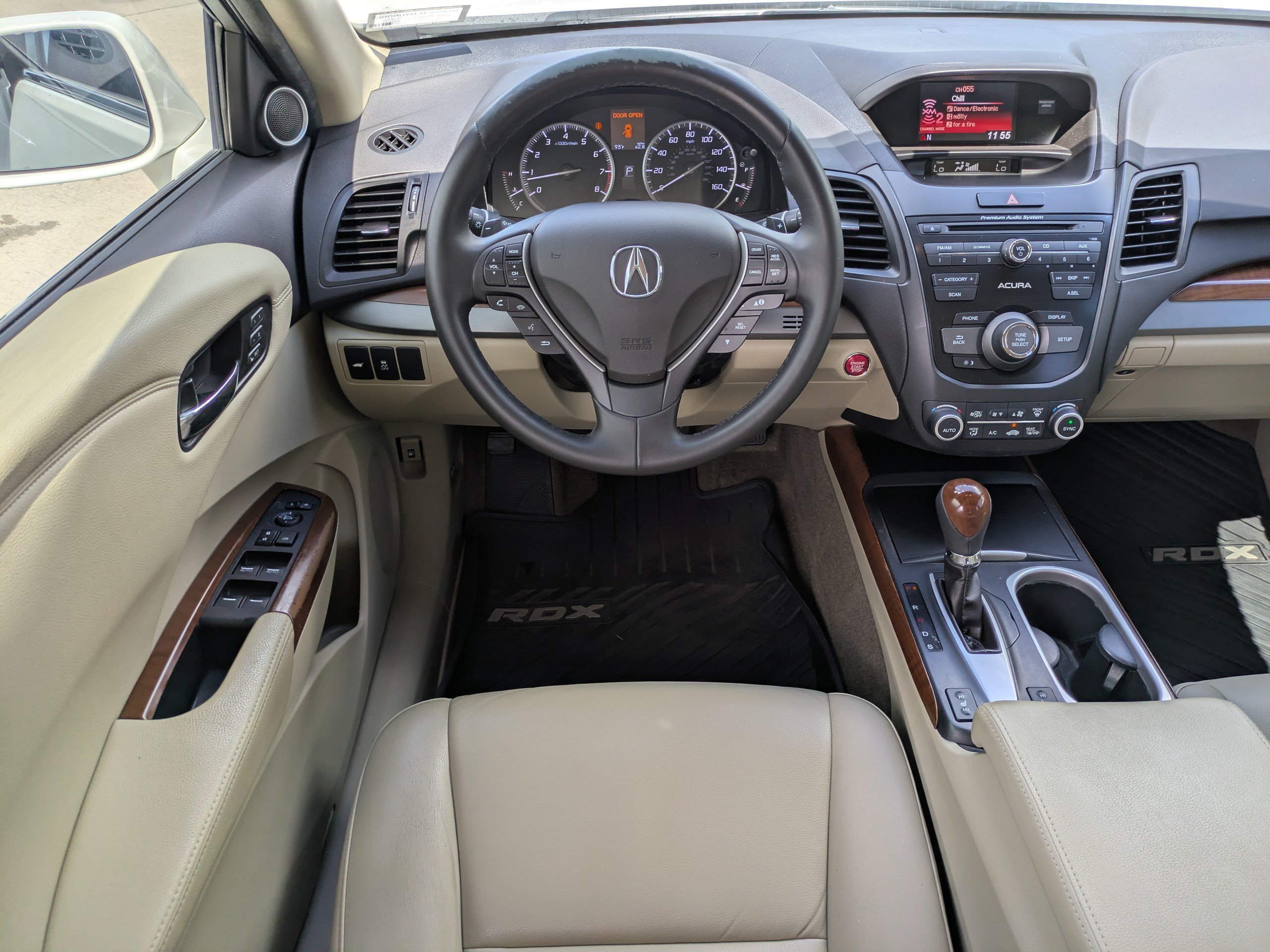 Used 2017 Acura RDX w/ AcuraWatch Plus Package FWD image 15