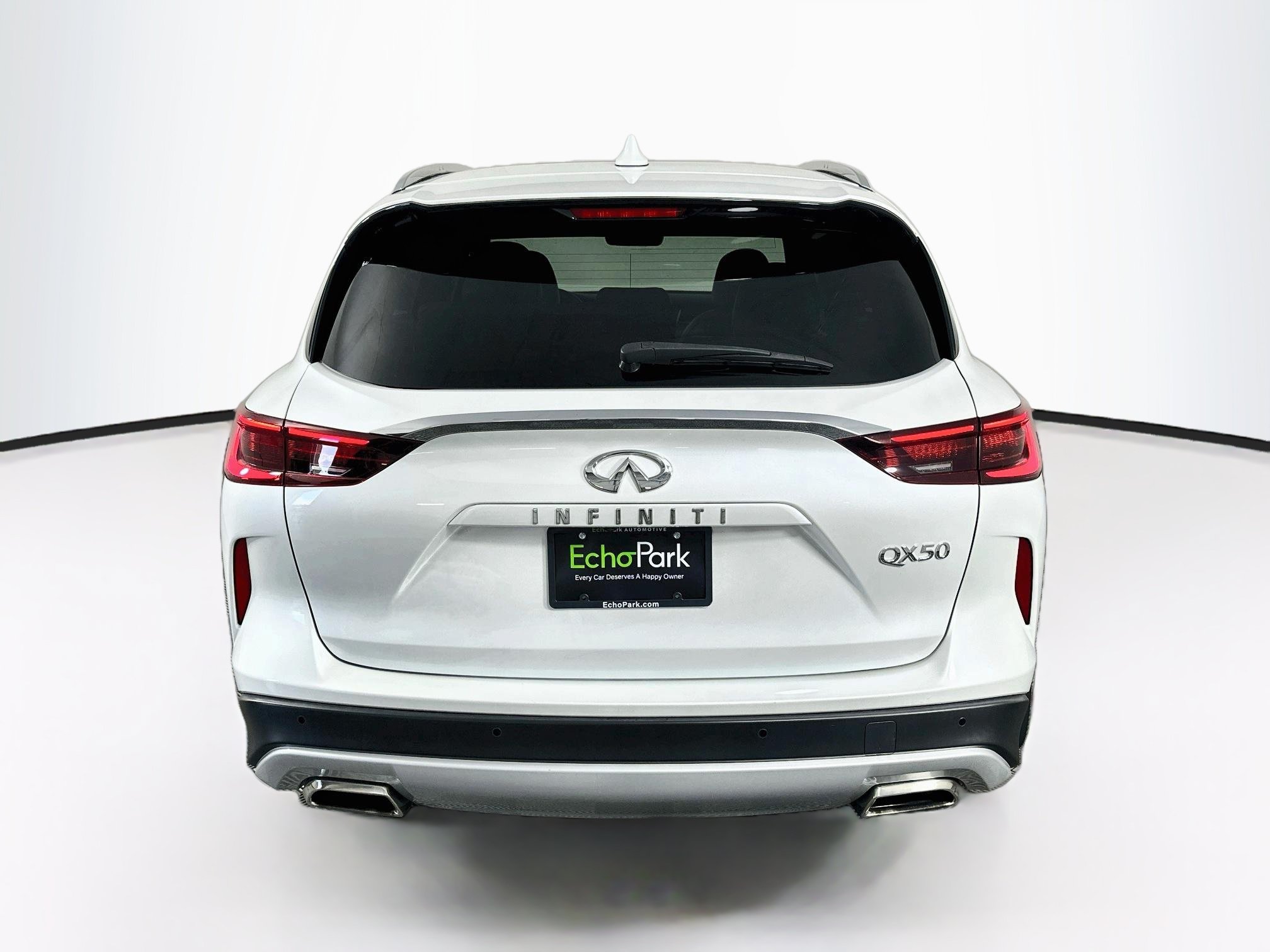 Used 2023 INFINITI QX50 Luxe FWD image 7