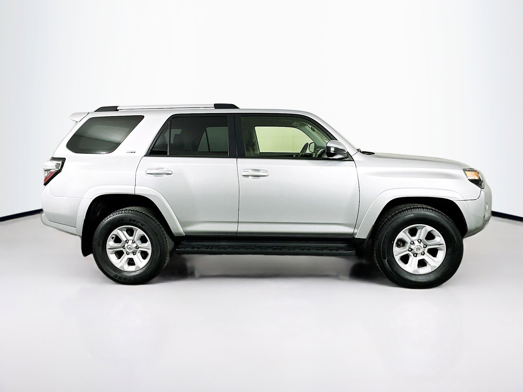 Used 2024 Toyota 4Runner SR5 image 10