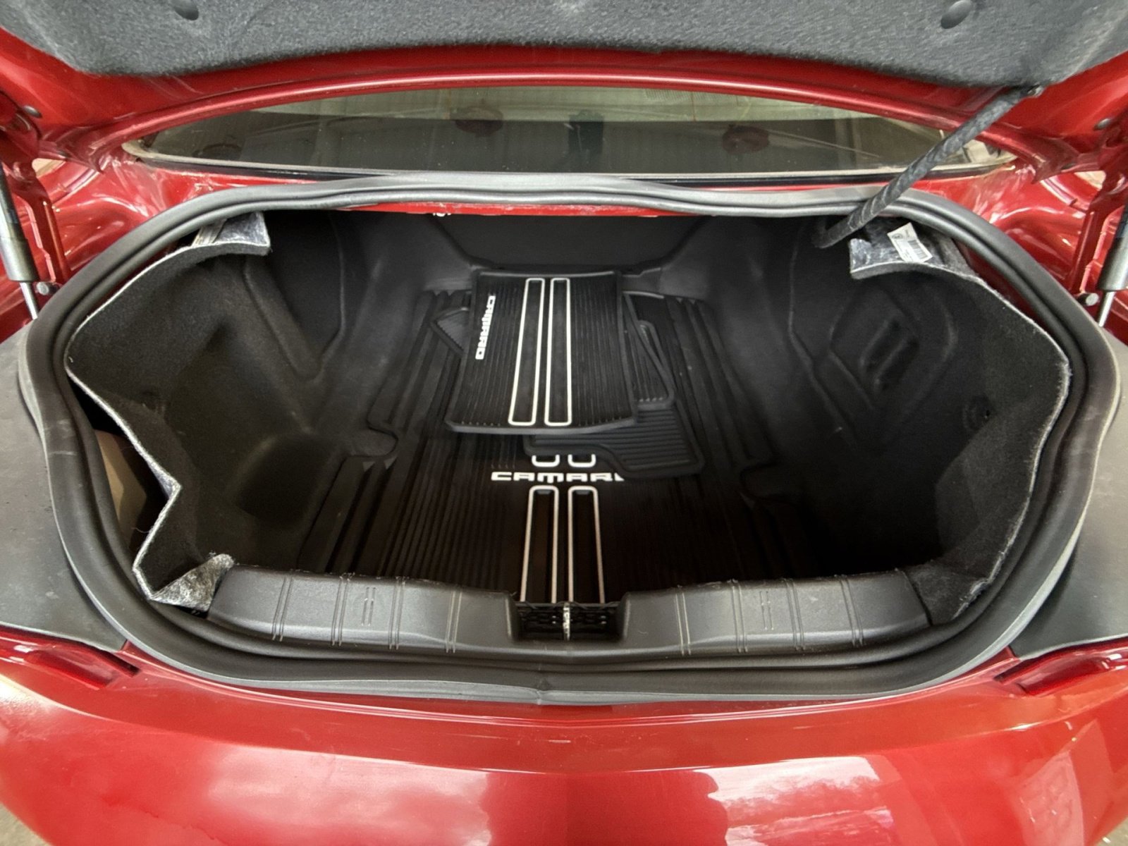 Used 2018 Chevrolet Camaro LT w/ RS Package image 25