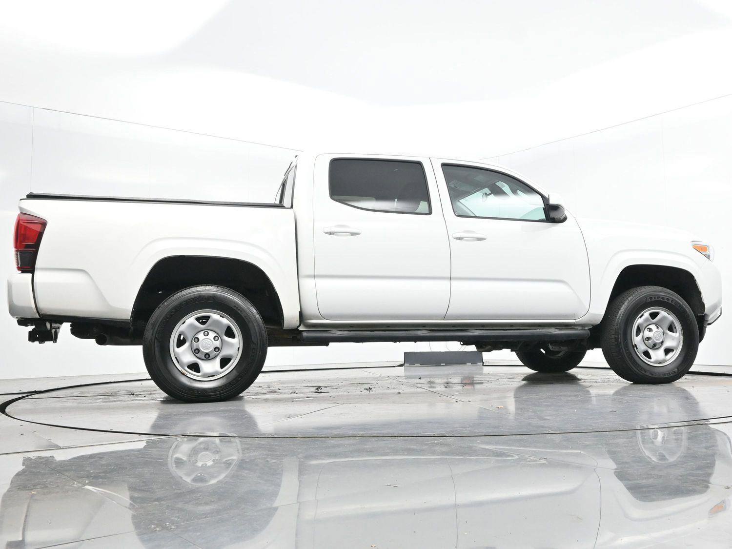 Used 2023 Toyota Tacoma SR AWD/4WD image 47