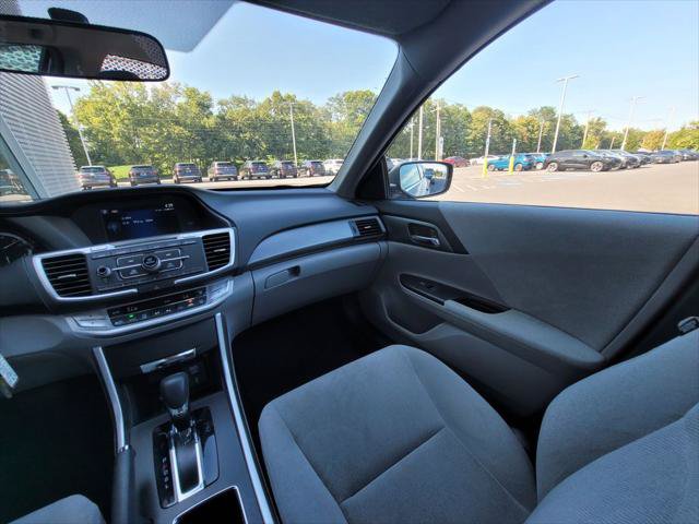 Used 2013 Honda Accord LX image 21