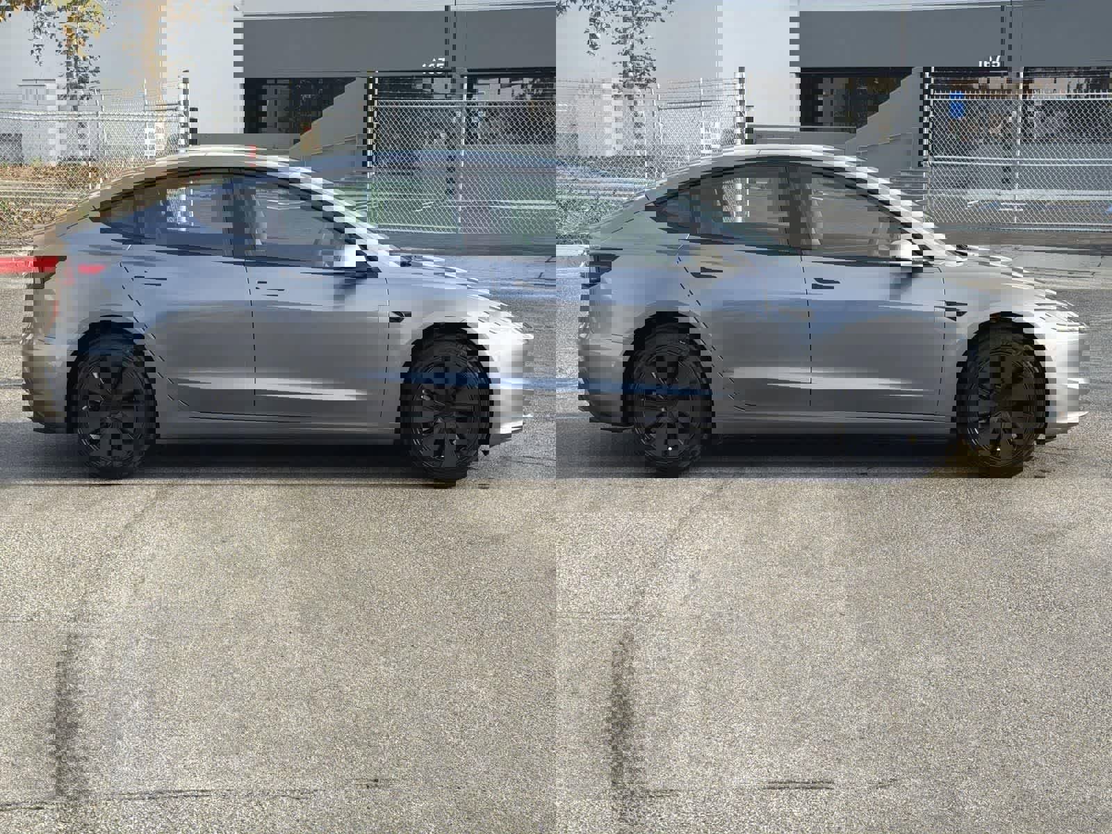Used 2025 Tesla Model 3 Long Range image 3