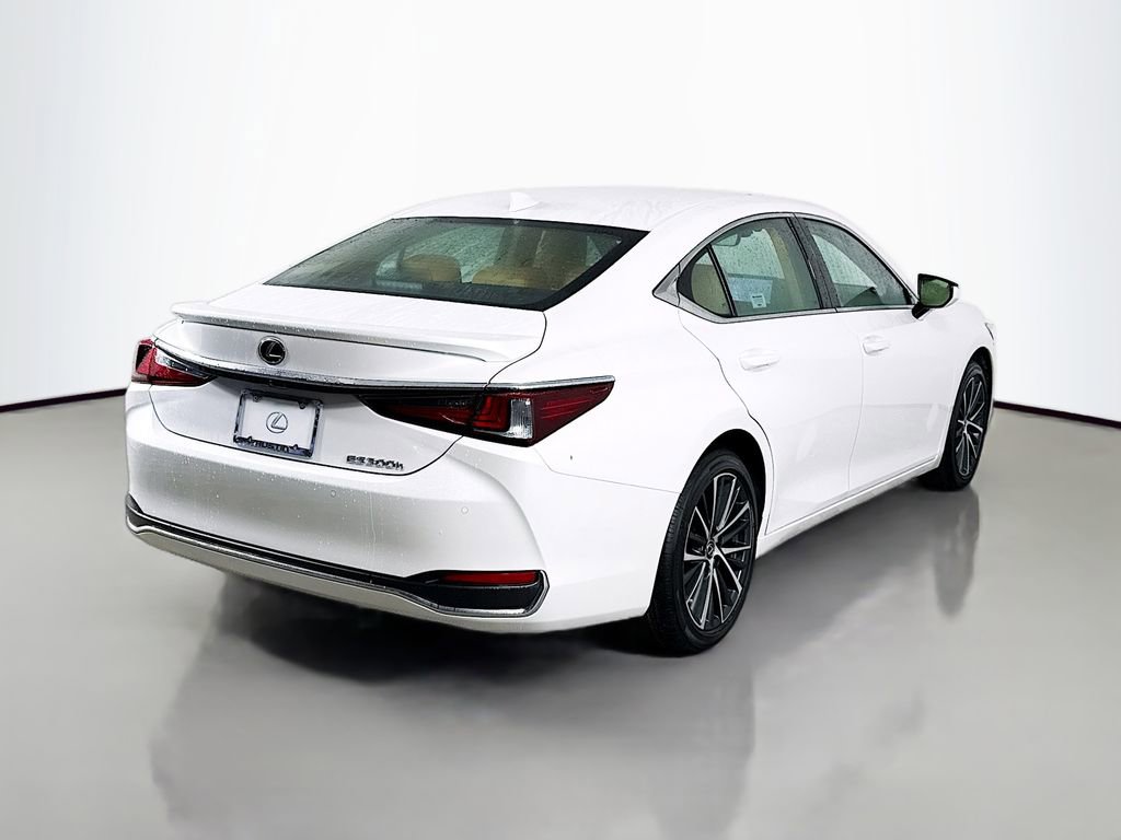 Certified 2025 Lexus ES 300h w/ Premium Package image 5