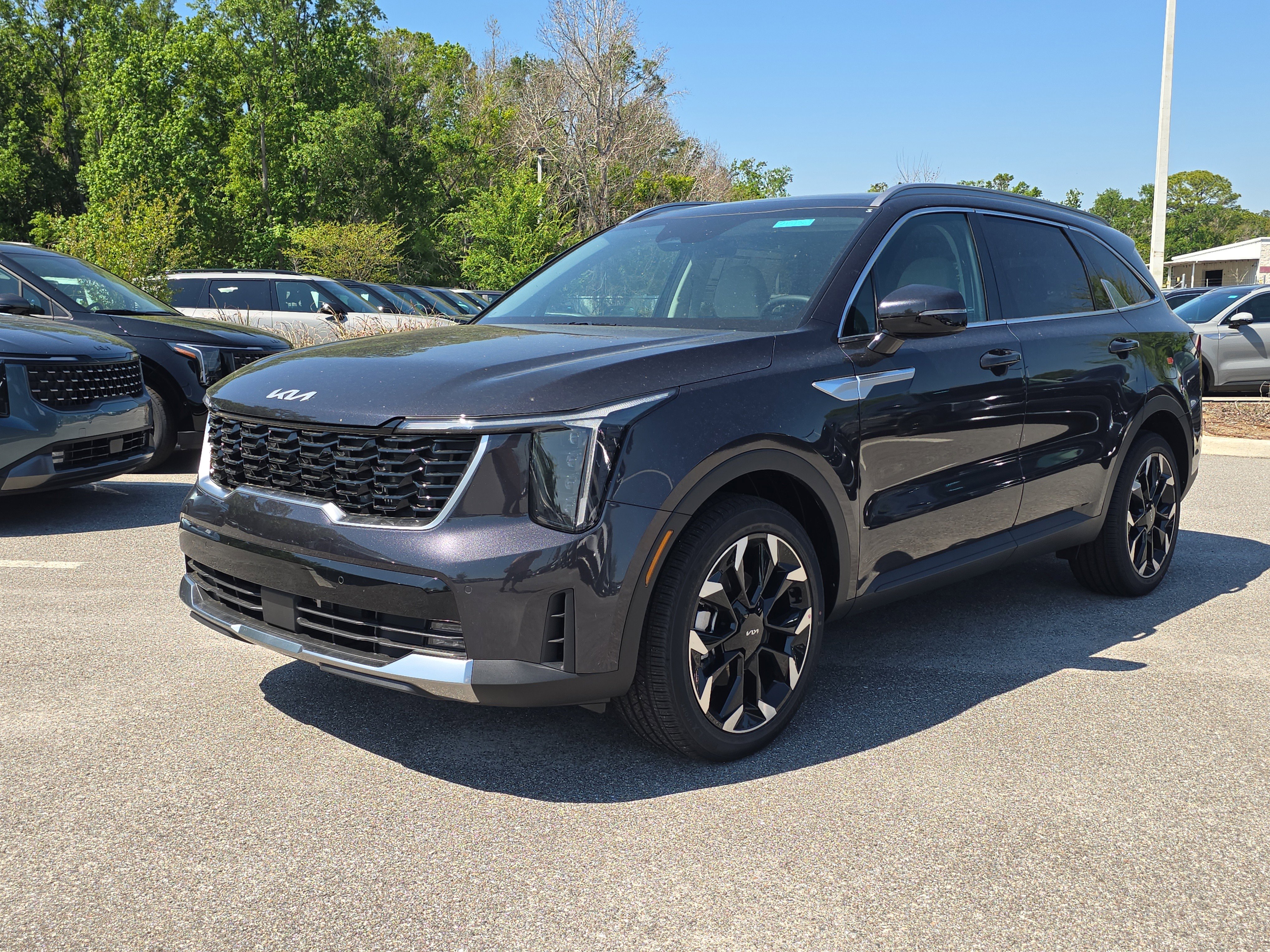 New 2026 Kia Sorento EX w/ EX Premium Package FWD image 4