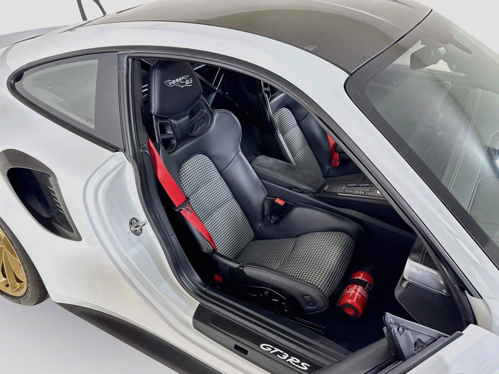 Used 2019 Porsche 911 GT3 RS w/ Weissach Package RWD image 28