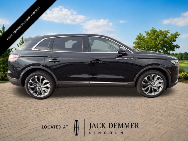 Used 2023 Lincoln Nautilus Reserve w/ Equipment Group 201A AWD/4WD image 8