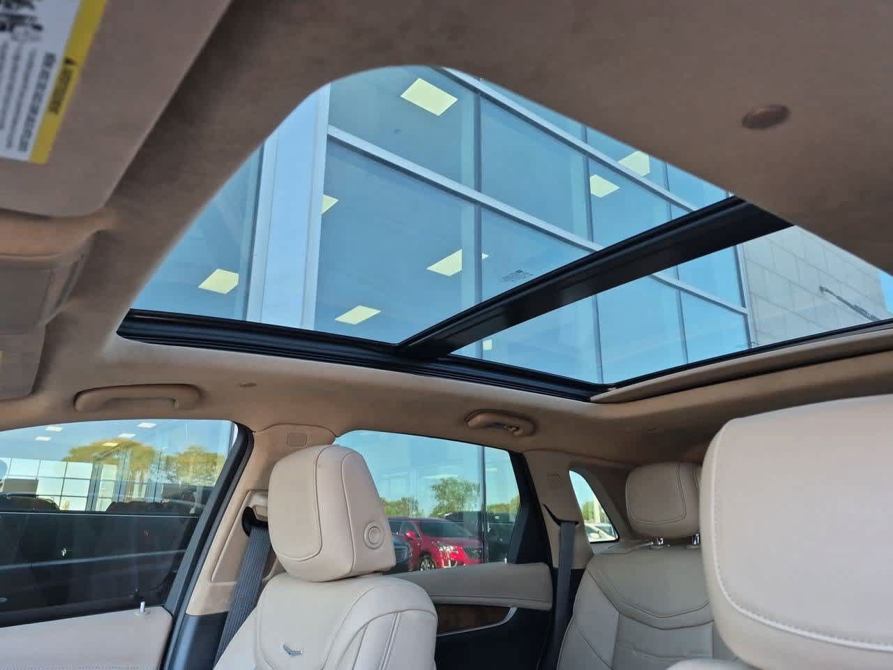 Used 2023 Cadillac XT5 Premium Luxury w/ Platinum Package AWD/4WD image 19