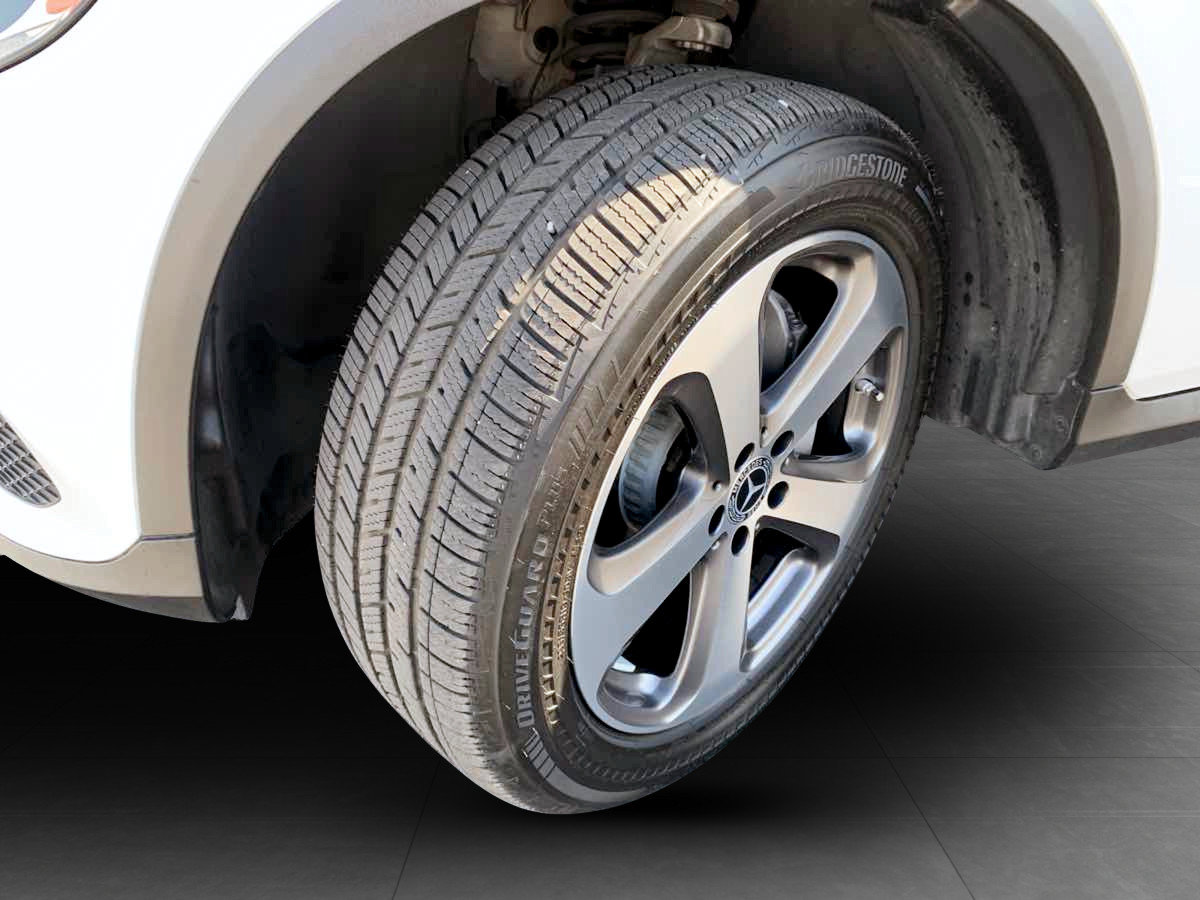 Used 2019 Mercedes-Benz GLC 300 image 11