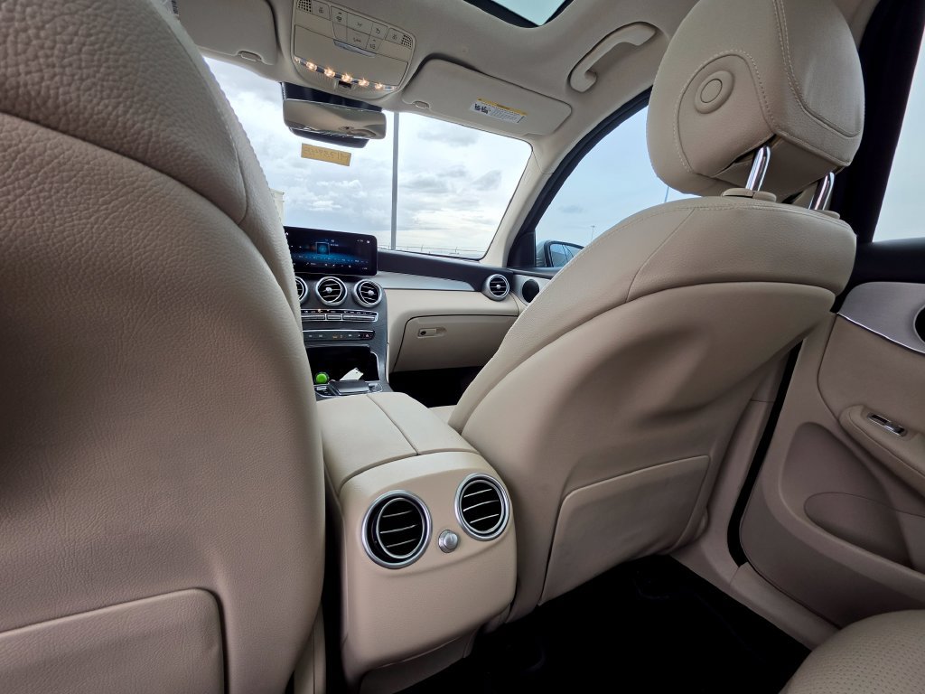 Used 2022 Mercedes-Benz GLC 300 image 18