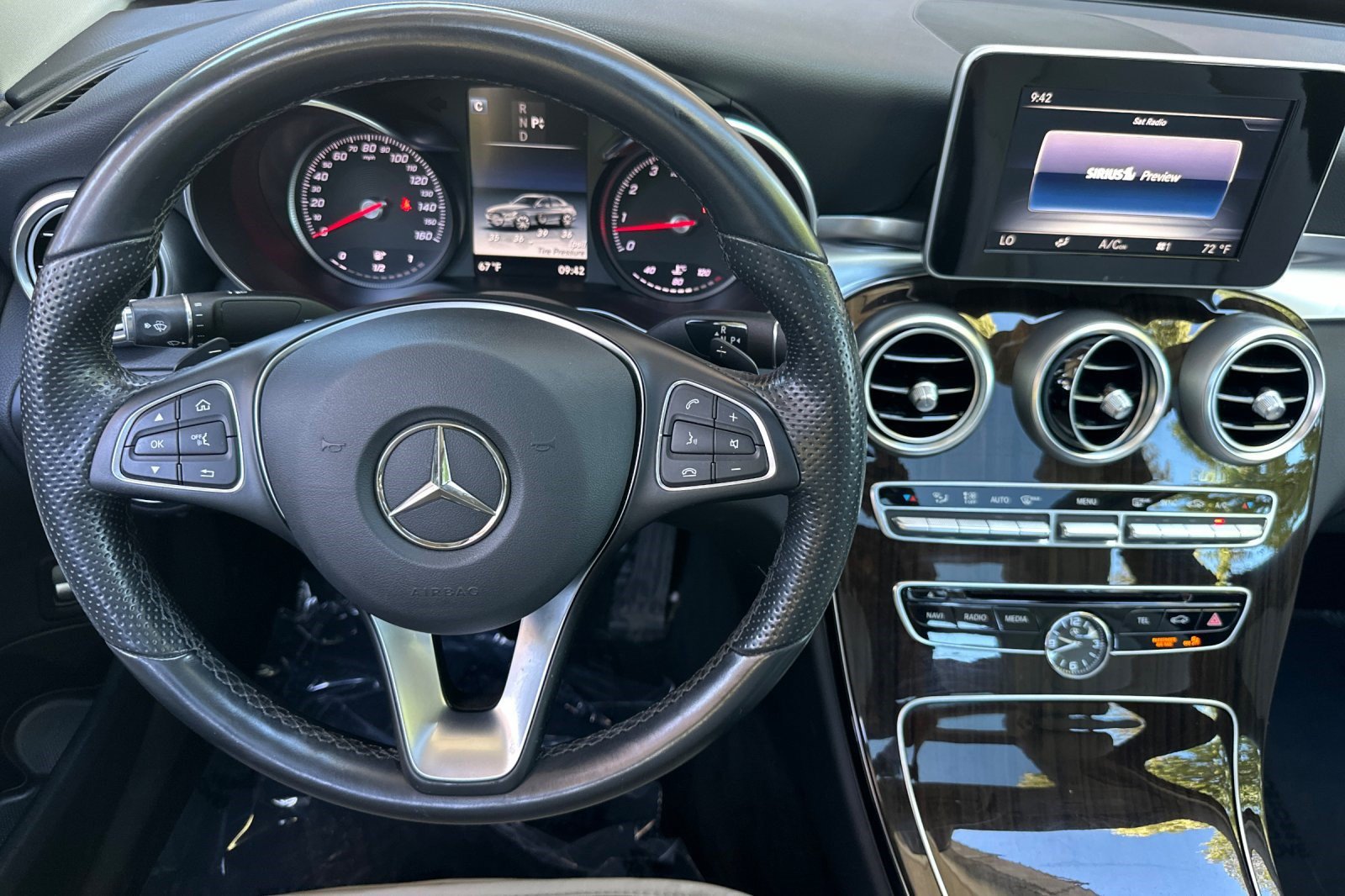 Used 2017 Mercedes-Benz C 300 Sedan image 31