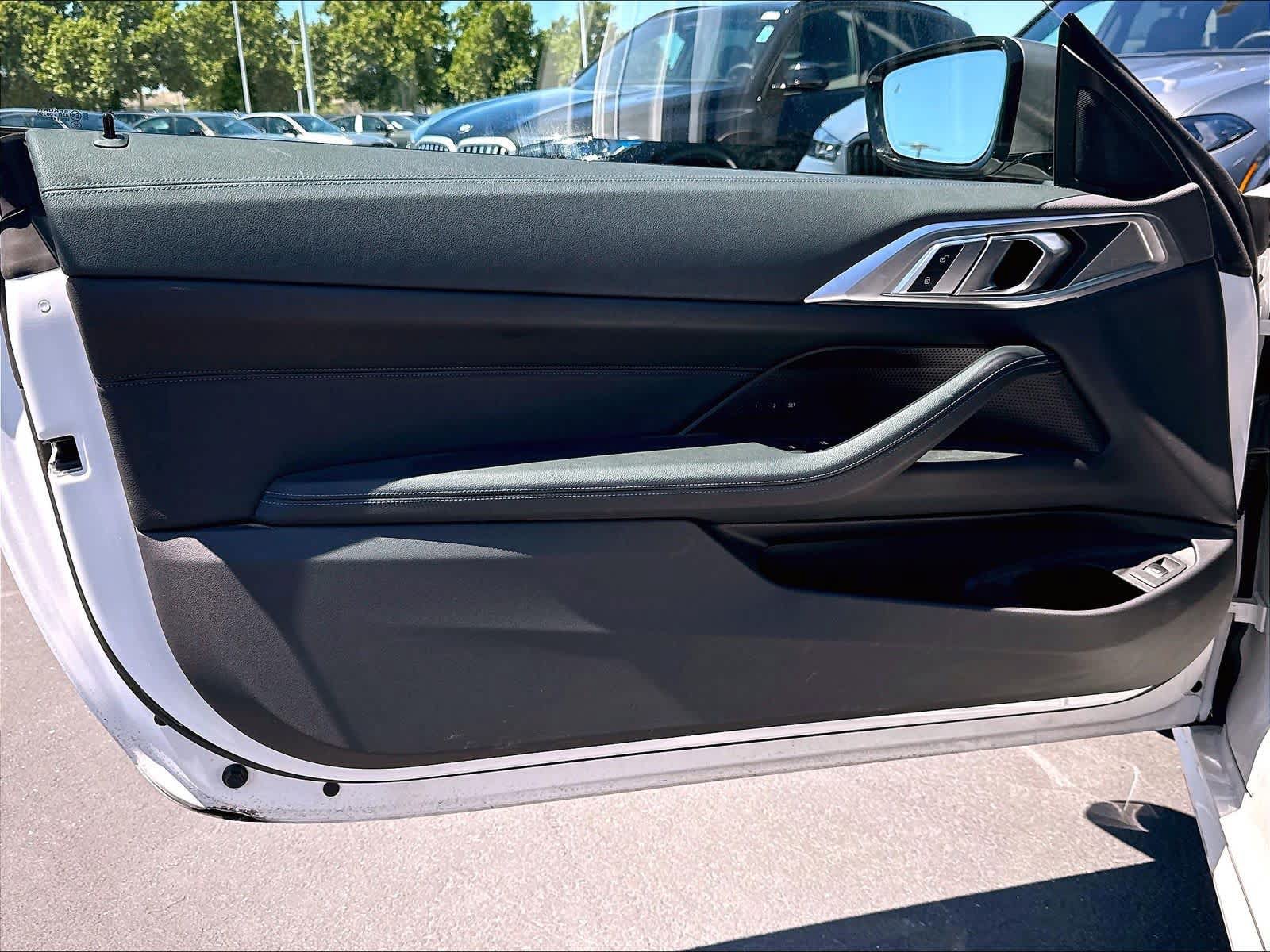 Used 2022 BMW M440i Convertible w/ Premium Package RWD image 21