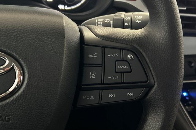New 2026 Toyota Sienna LE FWD image 29