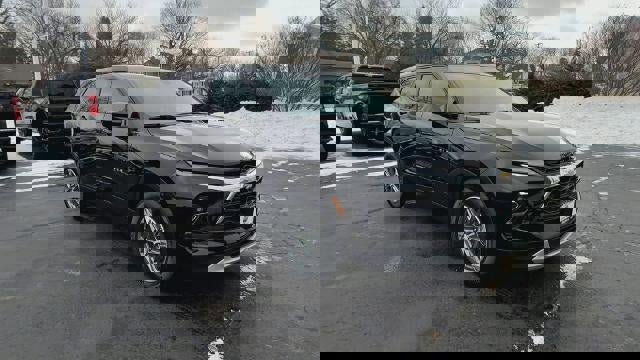 Certified 2025 Chevrolet Blazer LT image 2