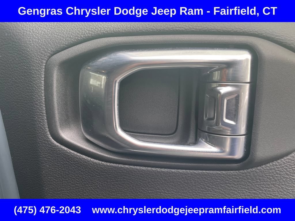 Certified 2025 Jeep Wrangler Unlimited Sahara w/ Safety Group AWD/4WD image 19