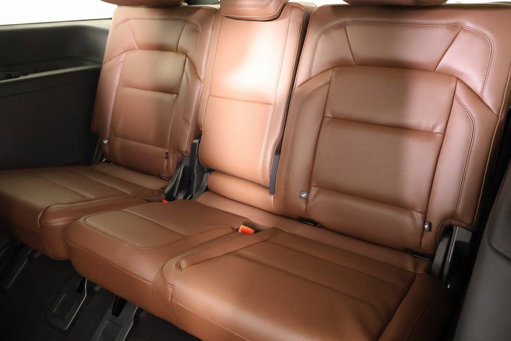 New 2025 Lincoln Navigator Reserve image 13