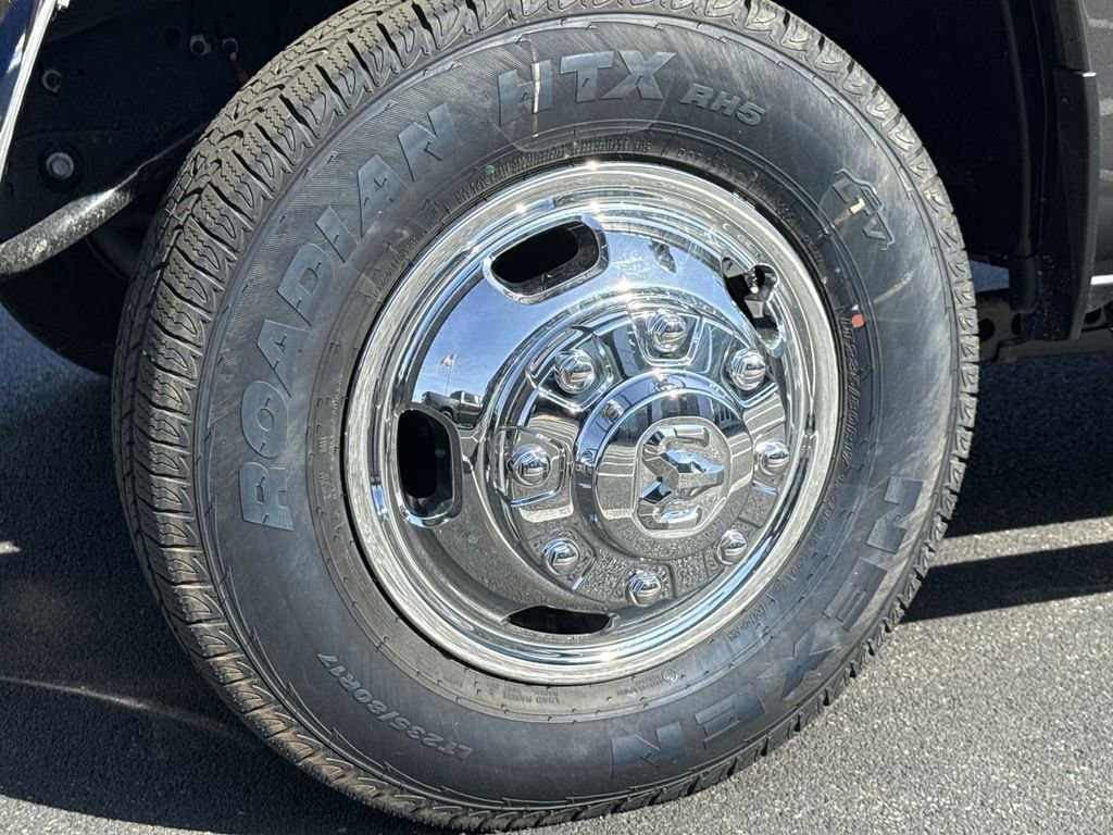 New 2026 RAM 3500 Tradesman AWD/4WD image 10