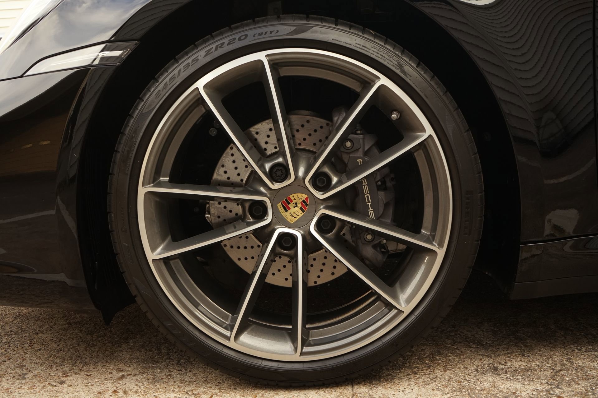 Used 2024 Porsche 911 Carrera image 31