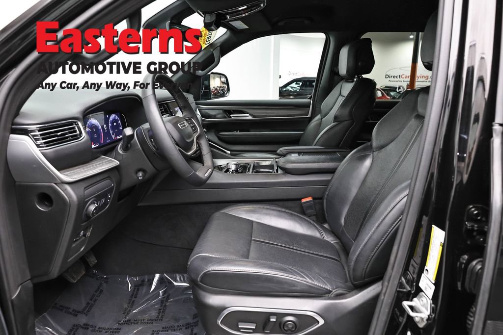 Used 2024 Jeep Wagoneer Series II AWD/4WD image 14