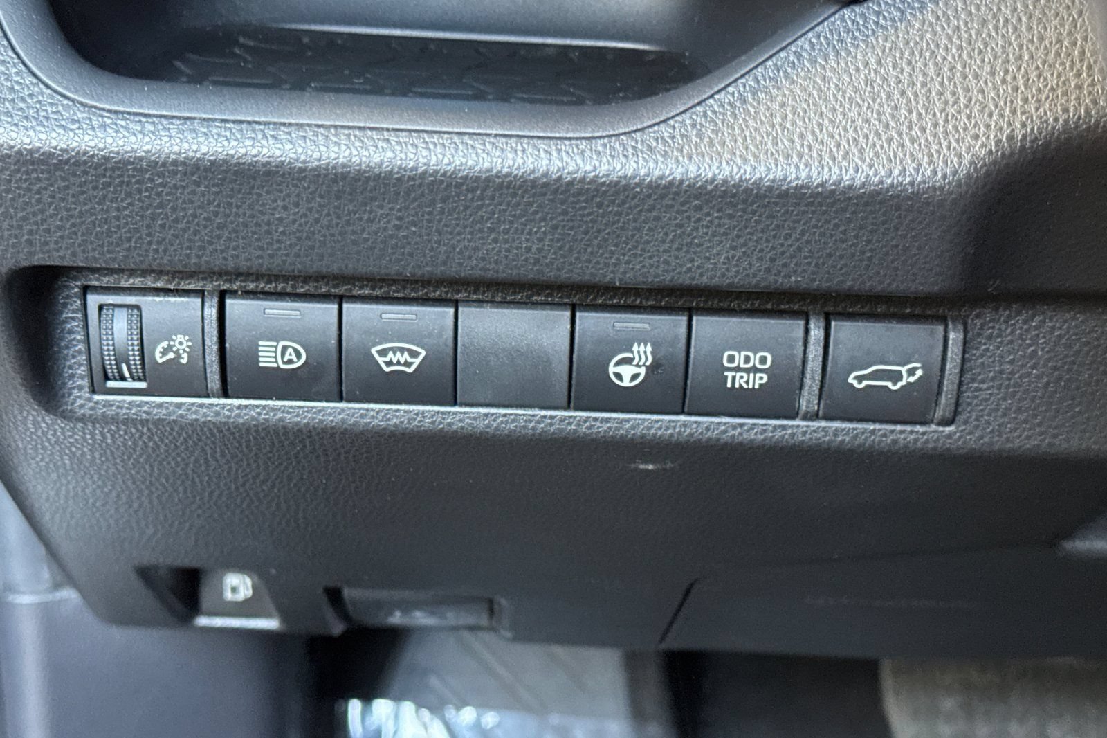 Certified 2023 Toyota RAV4 XSE w/ Weather Package AWD/4WD image 34