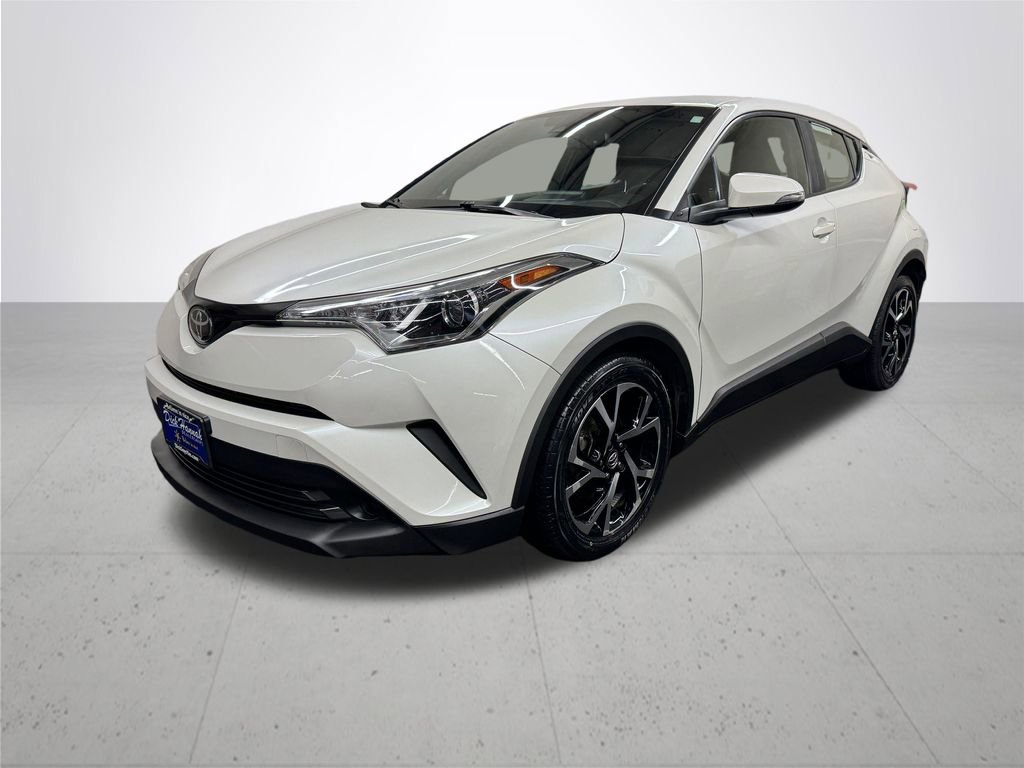 Used 2018 Toyota C-HR XLE image 2