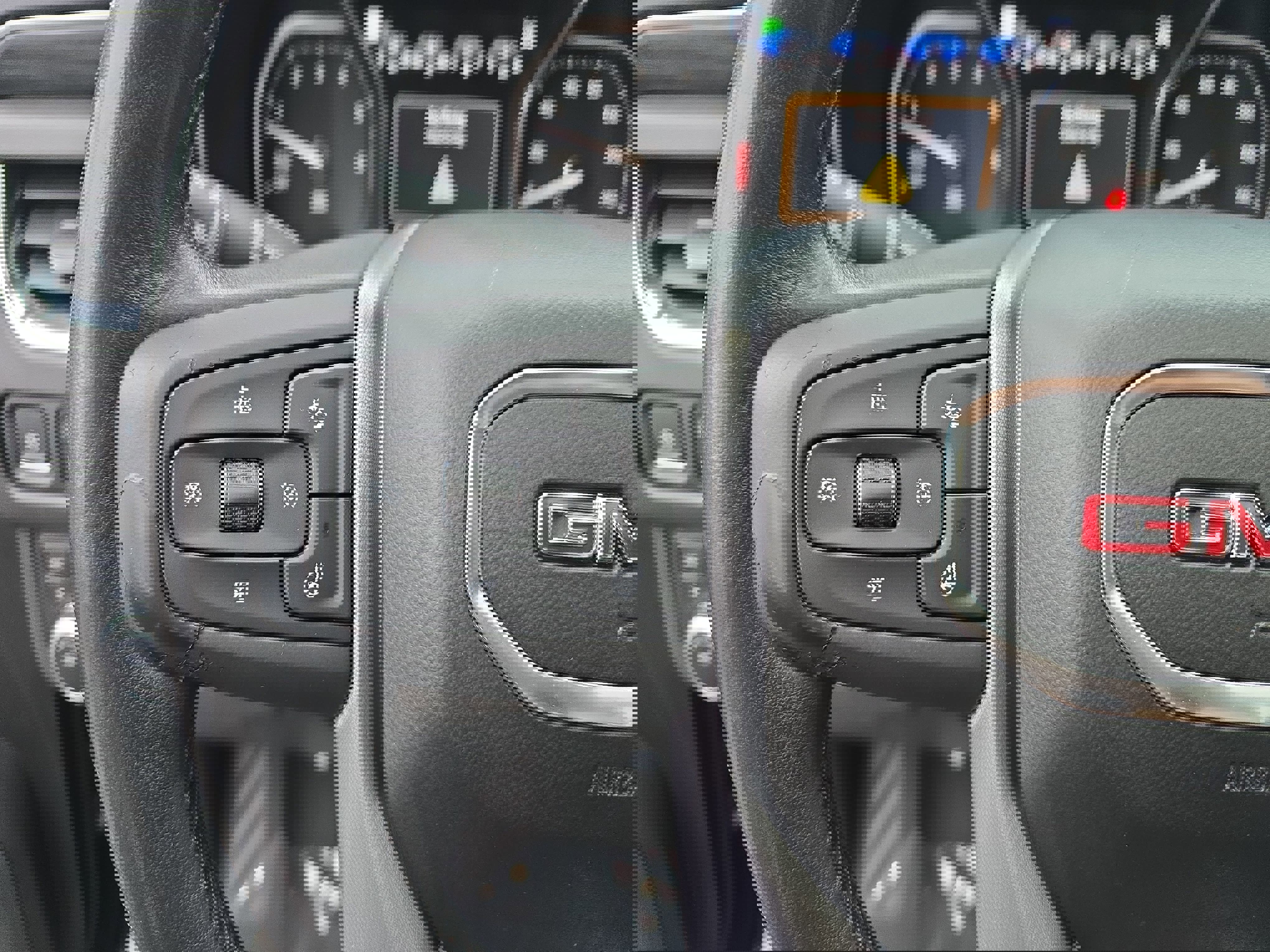 Used 2021 GMC Yukon SLT w/ SLT Premium Package image 19