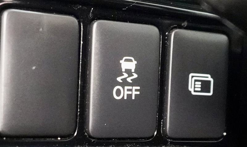 Used 2019 Mitsubishi Outlander SE image 18