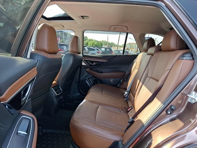 Used 2022 Subaru Outback Touring XT AWD/4WD image 10