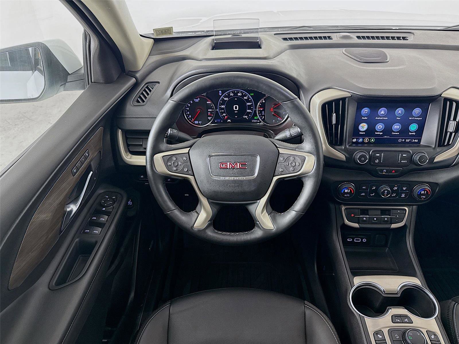 Used 2024 GMC Terrain Denali w/ Denali Premium Package image 25