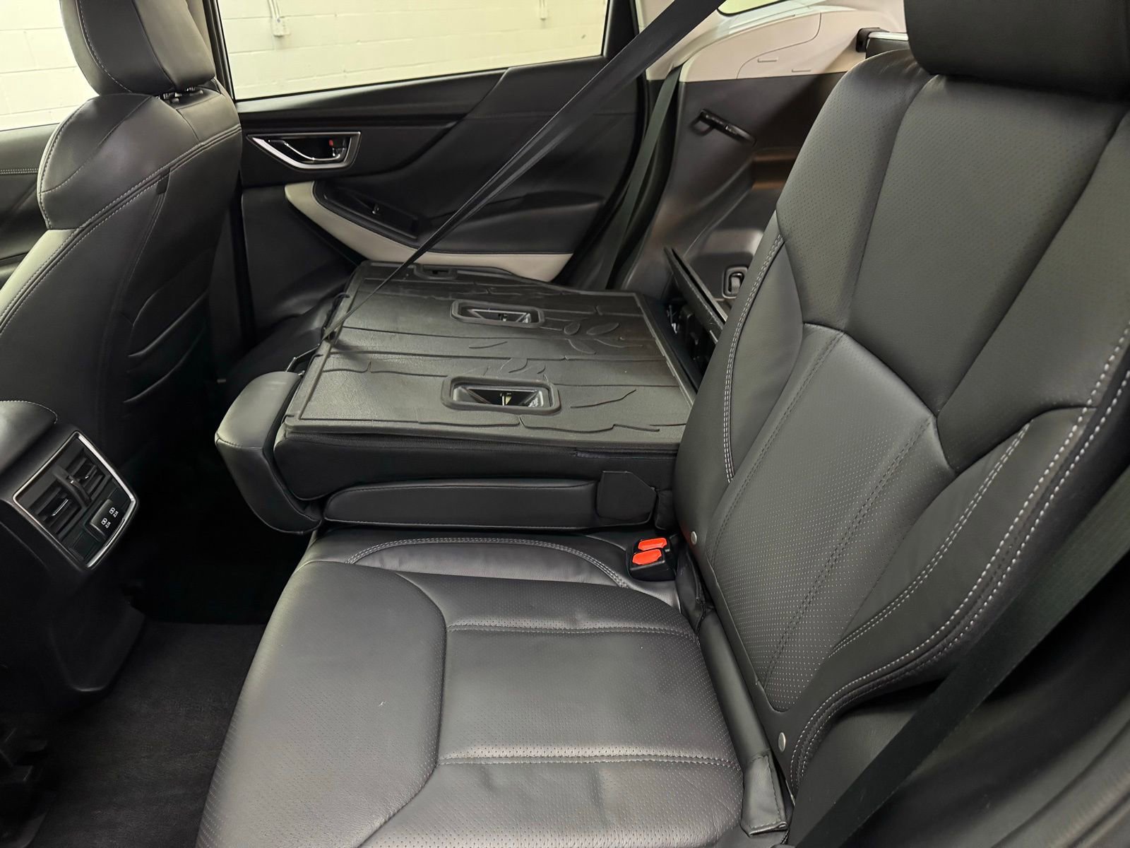 Used 2024 Subaru Forester Limited w/ POP Package 3 image 32