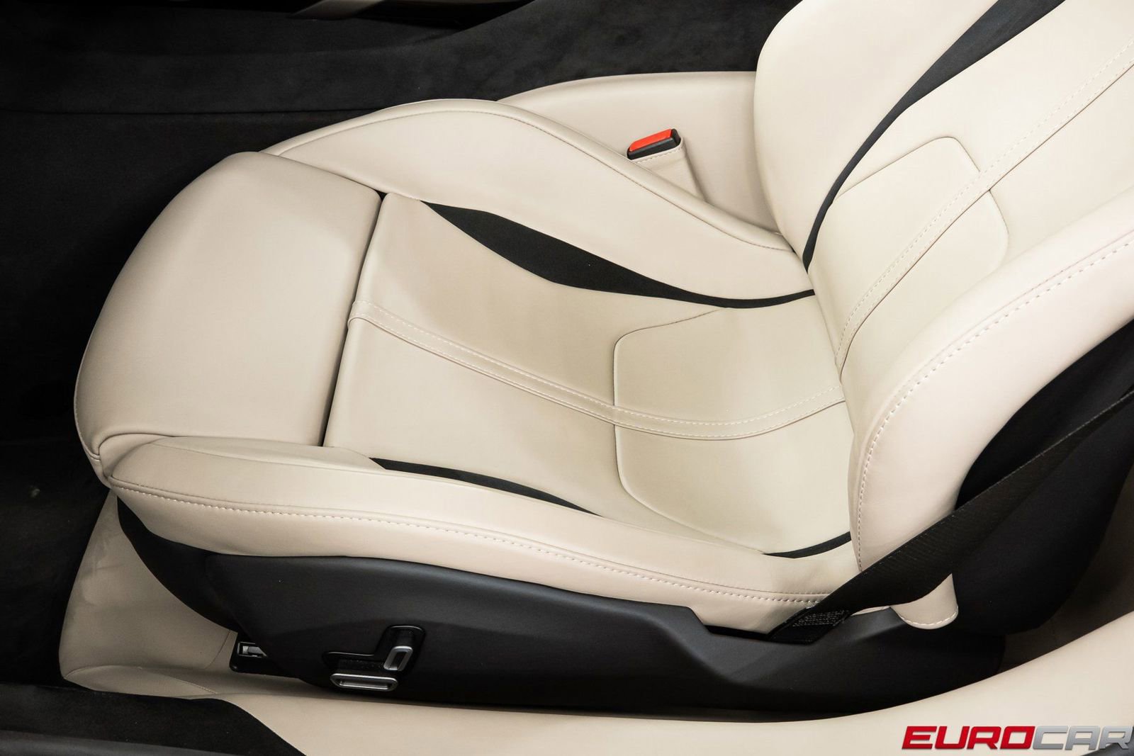 Used 2025 Ferrari 12Cilindri image 42