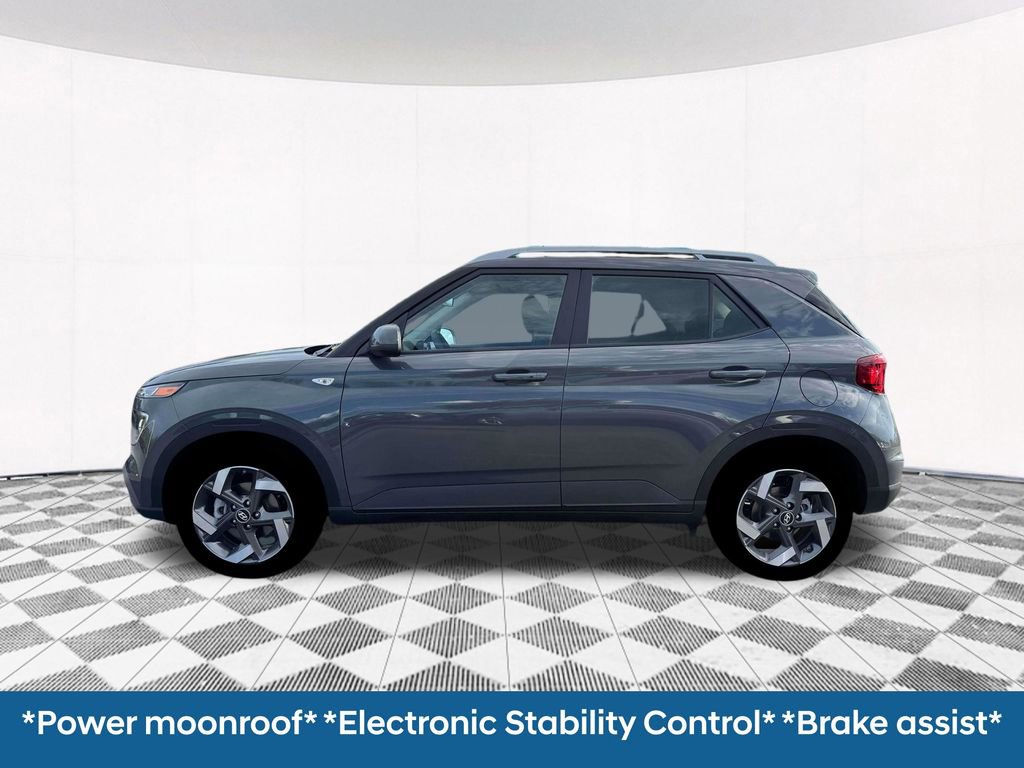 New 2026 Hyundai Venue SEL FWD image 4
