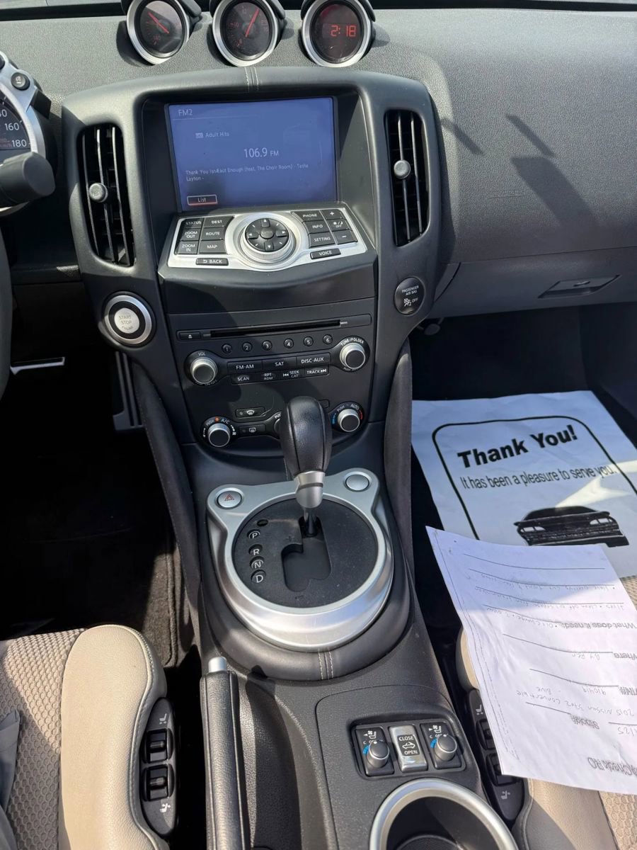 Used 2016 Nissan 370Z Touring Sport image 11