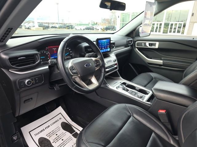 Used 2021 Ford Explorer XLT w/ Equipment Group 202A image 16