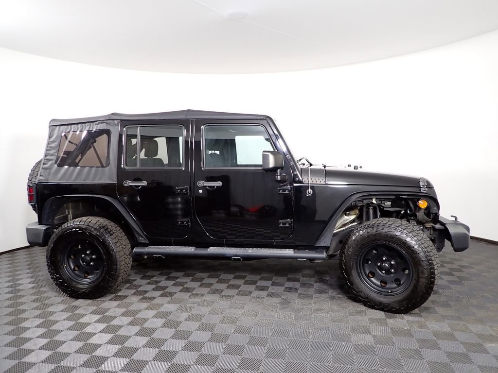 Used 2017 Jeep Wrangler Unlimited Sport w/ Mopar Black Appearance Group AWD/4WD image 24