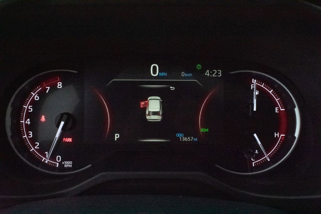 Used 2025 Toyota RAV4 XLE Premium image 17