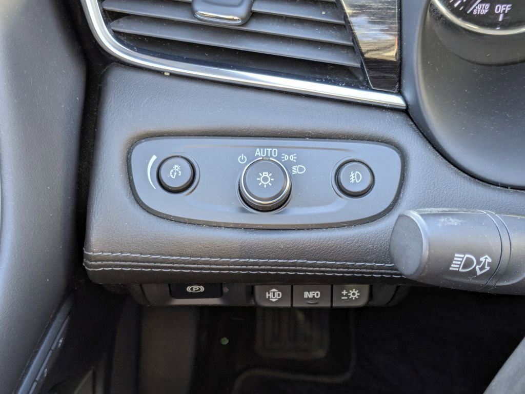 Used 2018 Buick LaCrosse Premium w/ Driver Confidence Package #2 image 18