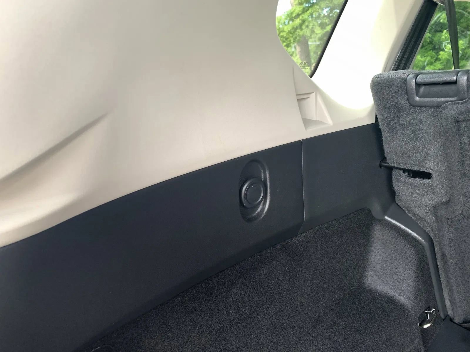 Used 2022 Nissan Rogue SV FWD image 31