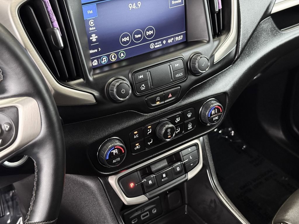 Used 2024 GMC Terrain Denali w/ Denali Premium Package image 15